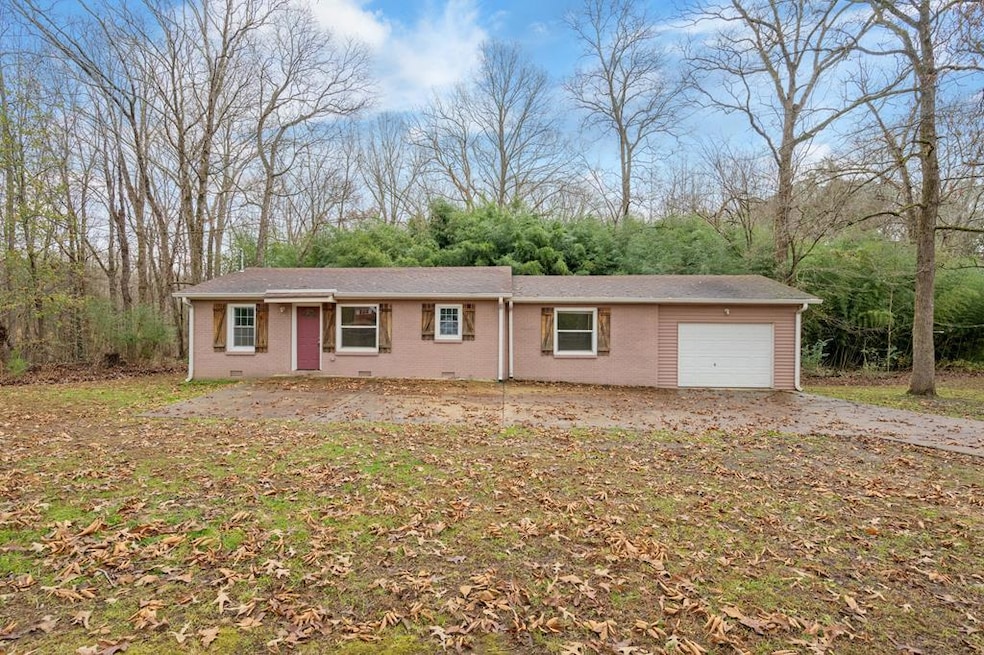 160 McKelvy Rd, Camden, TN 38320 - photo 1