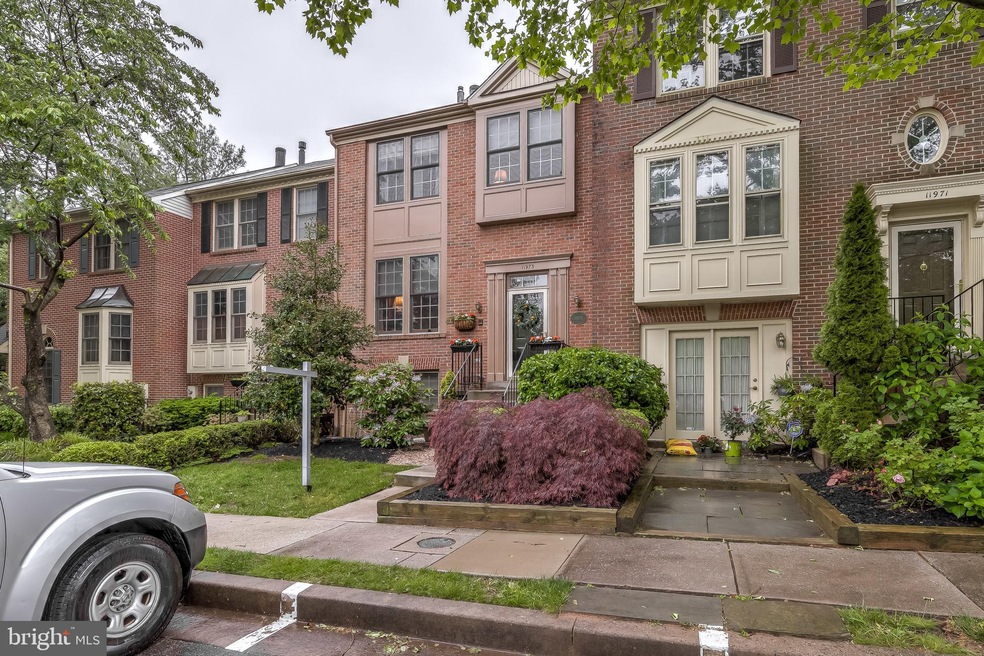 11973 Mays Chapel Rd, Lutherville Timonium, MD 21093 - photo 1