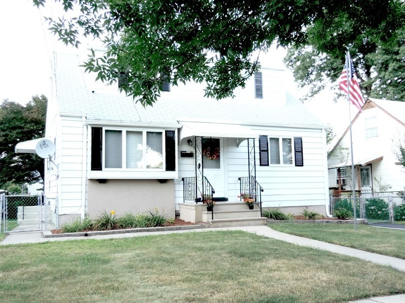 98 Cathay Rd, Clifton, NJ 07013 - photo 1