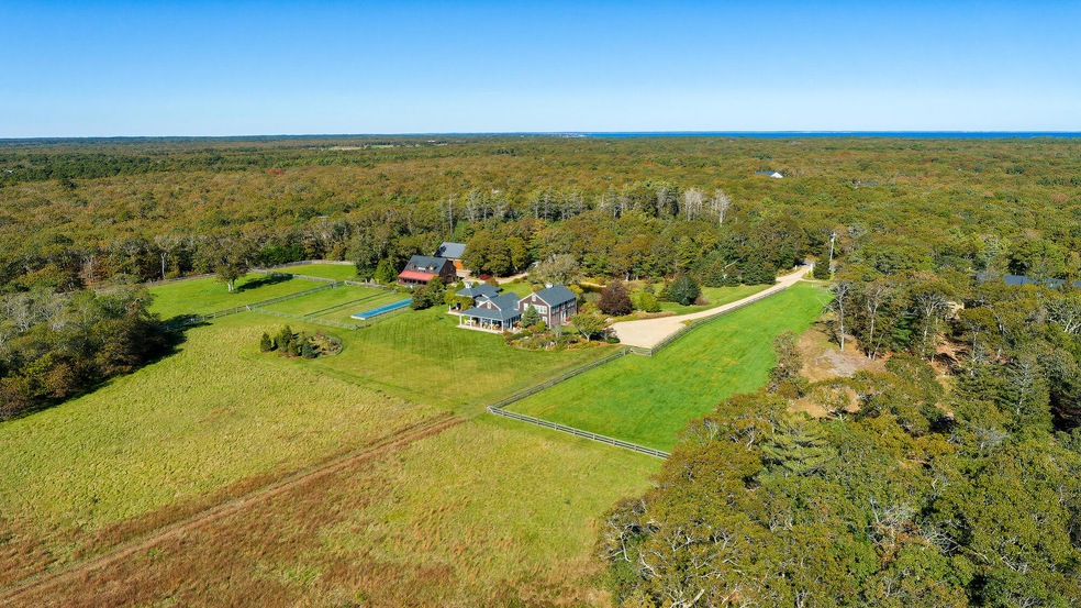 40 Meetinghouse Way, Edgartown, MA 02539 - photo 1