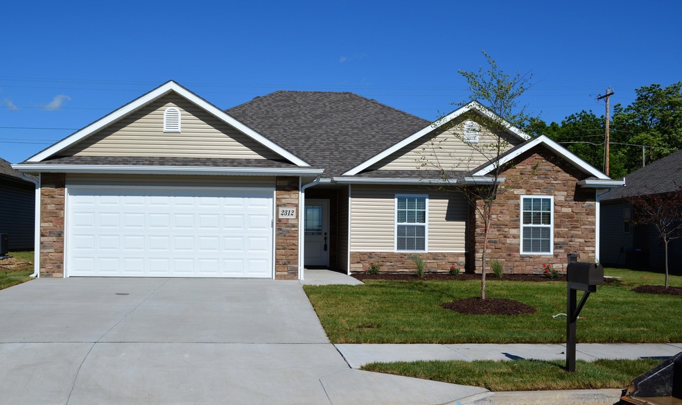 2312 Mace Dr, Columbia, MO 65201 - photo 1