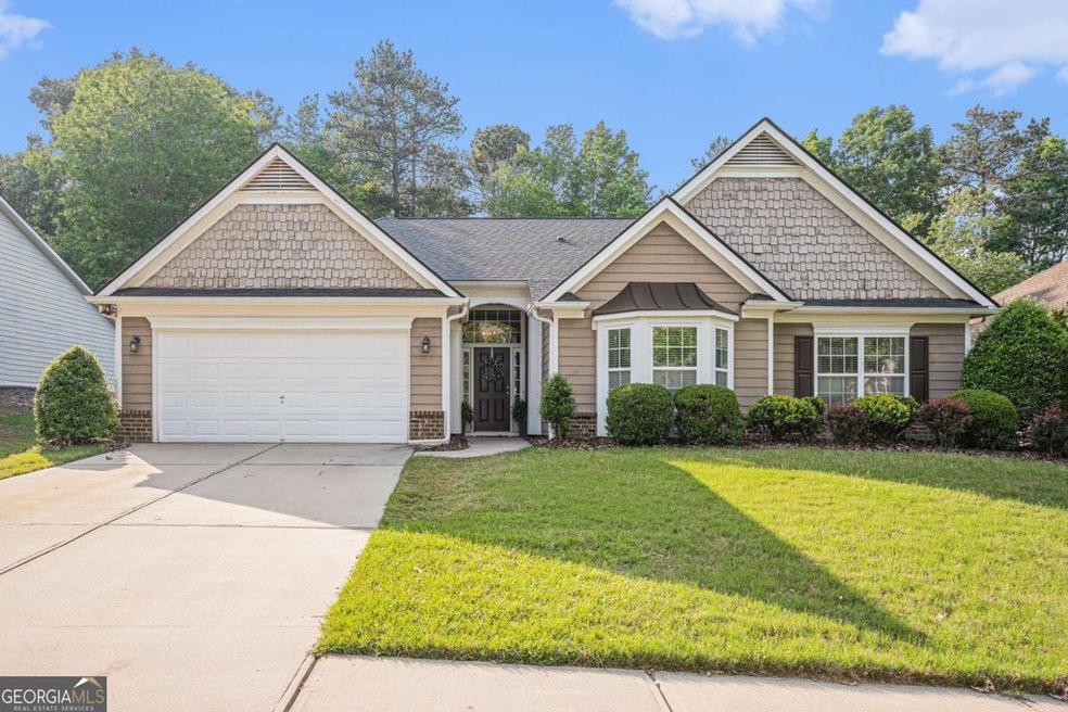 352 Southgate Dr, Locust Grove, GA 30248 - photo 1