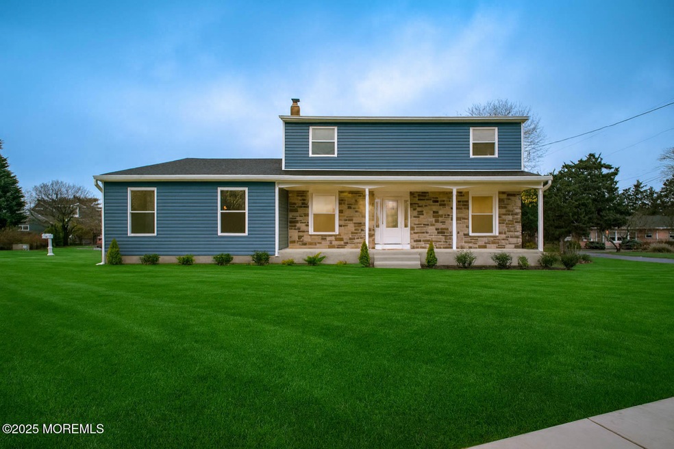 For Sale $749,000 • Co-Listing Agent