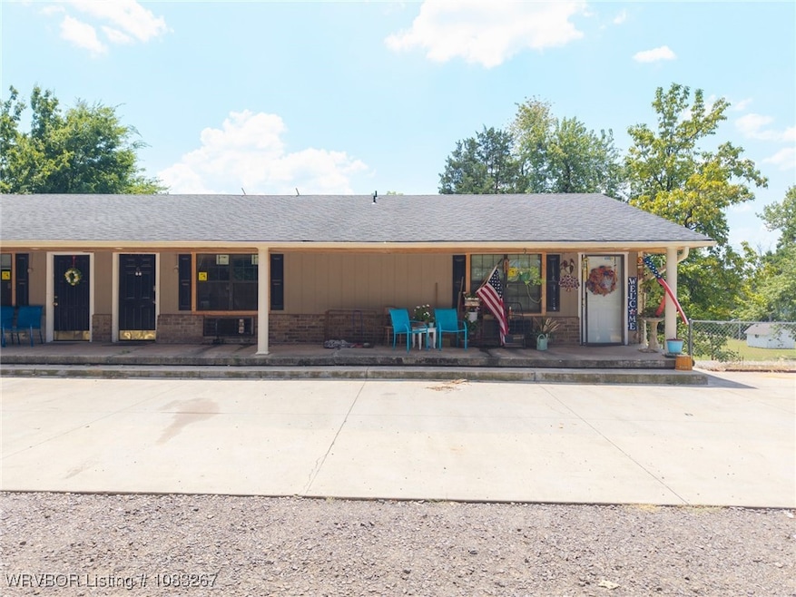 701 S Ada St, Muldrow, OK 74948 - photo 1