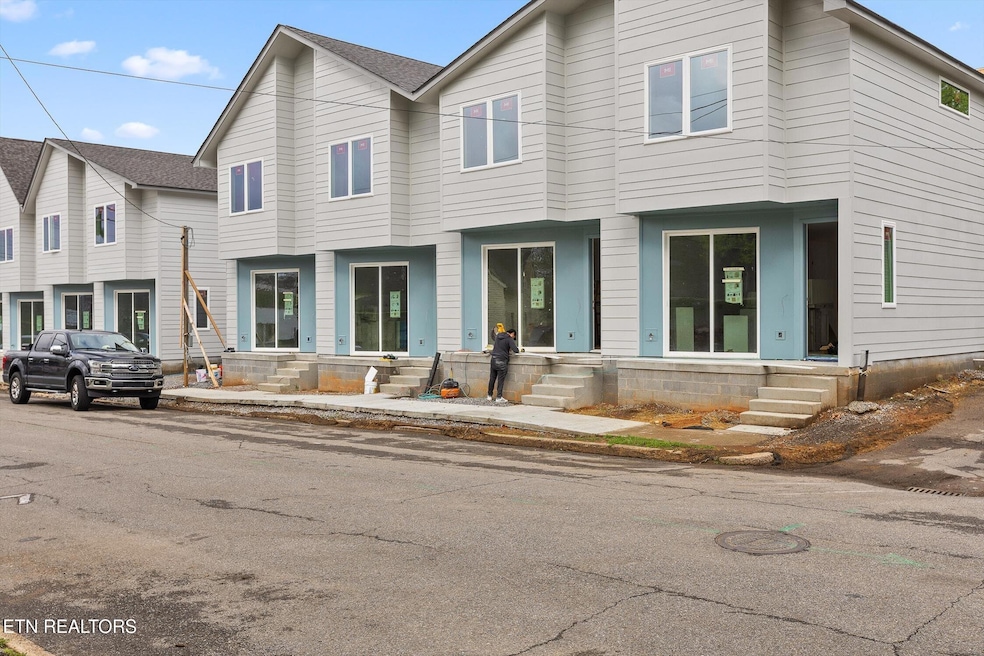 Pending $374,900