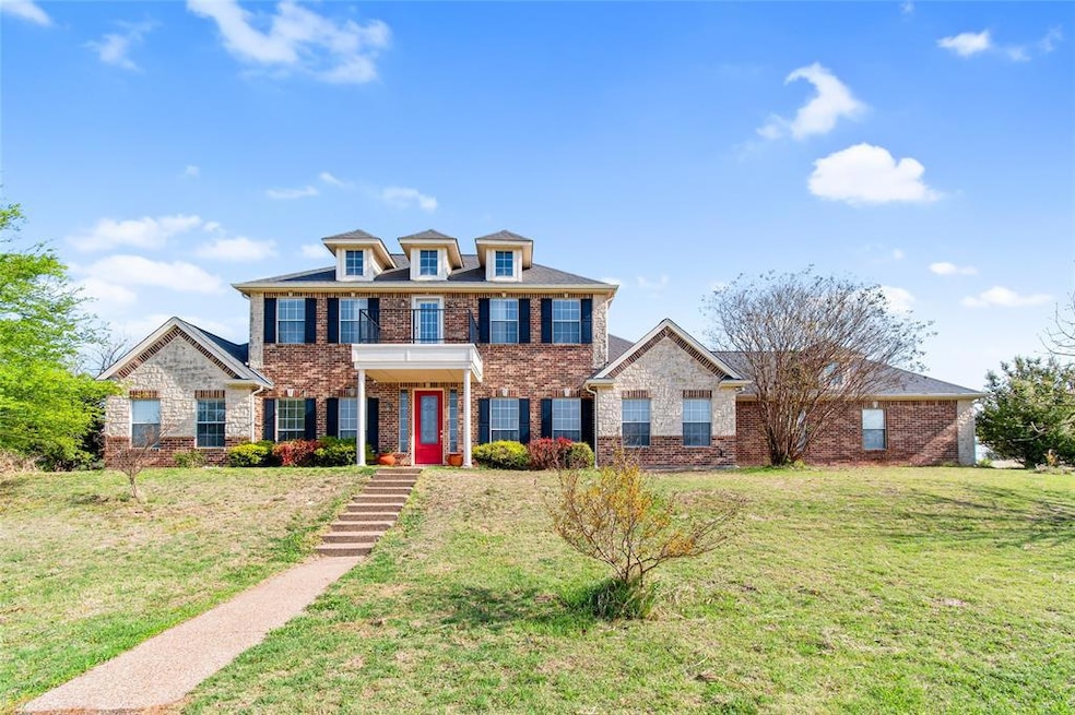 106 Corona Ct, Fort Worth, TX 76108 - photo 1