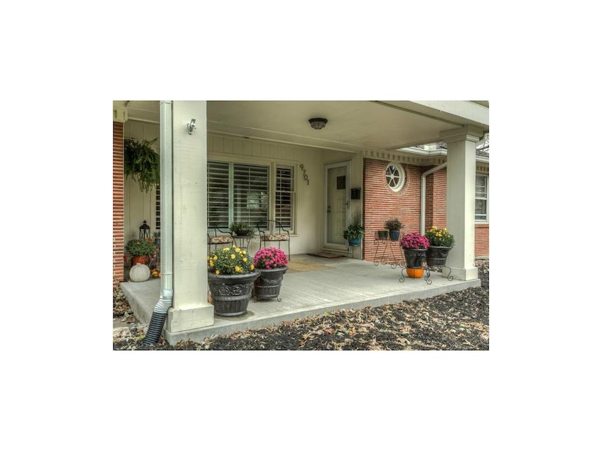Welcoming Front Porch - Perfect Spot for enjoying 