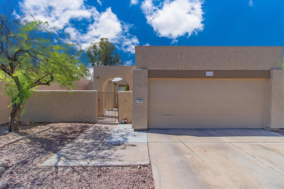 1765 W Los Araboles Cr - Chandler--4