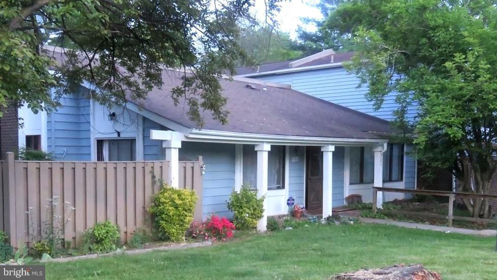 18523 Bay Leaf Way, Germantown, MD 20874 - photo 1