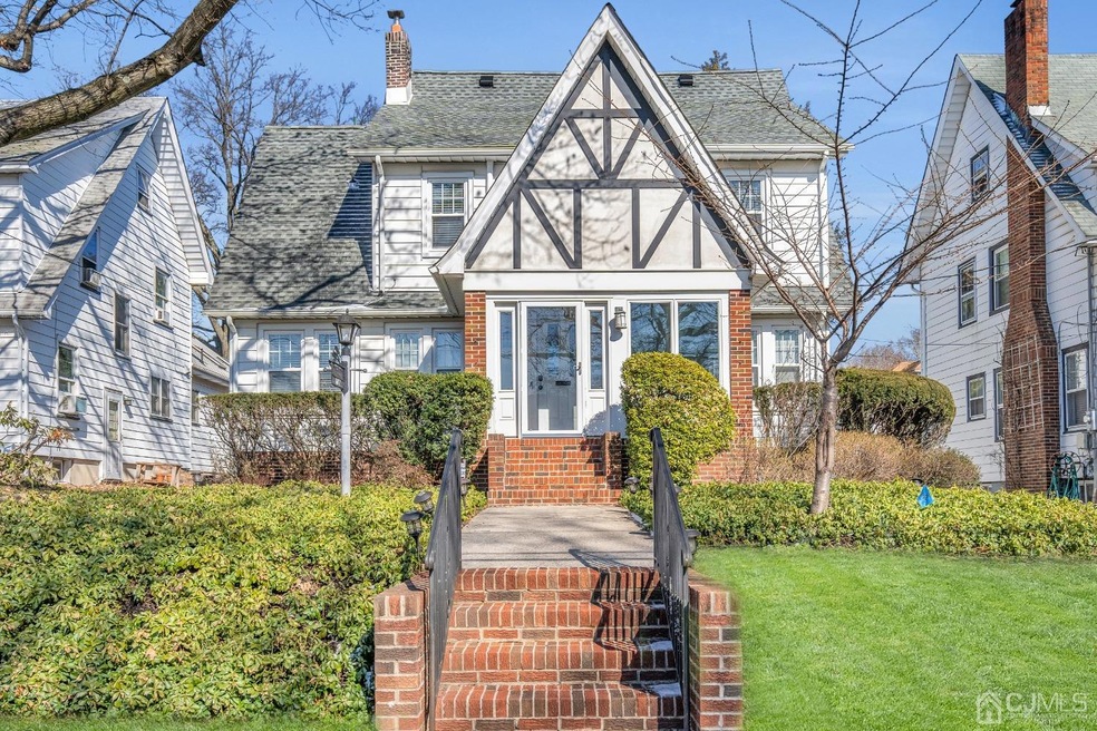 Sold $659,000 • Co-Listing Agent