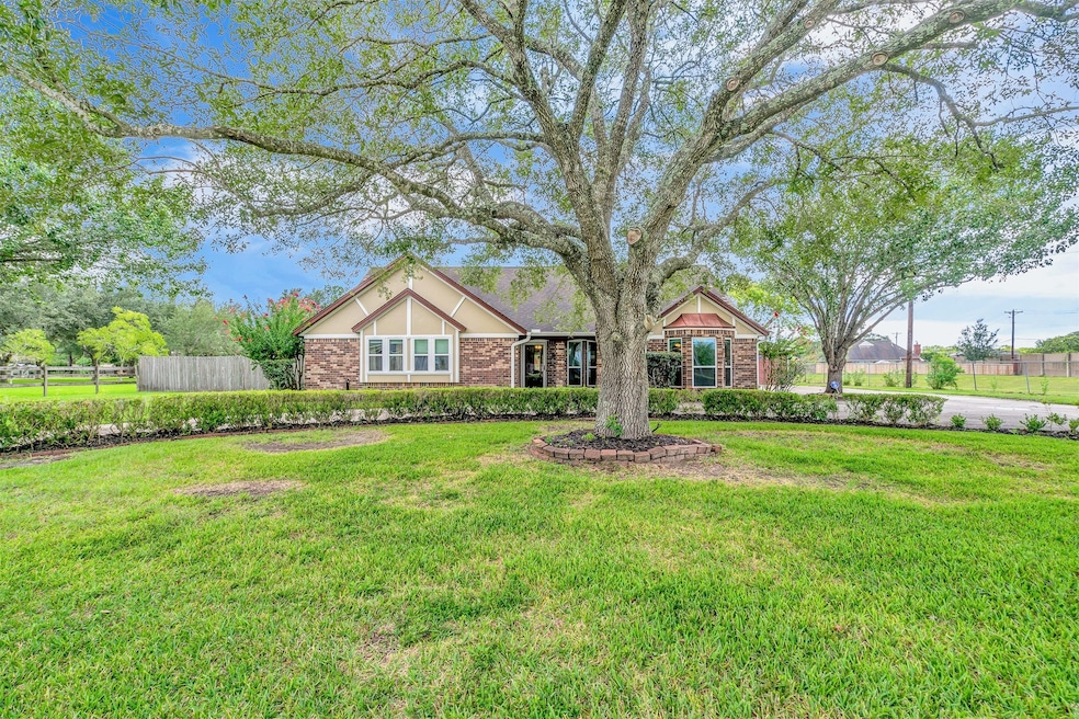 935 Layfair Place, Friendswood, TX 77546 - photo 1