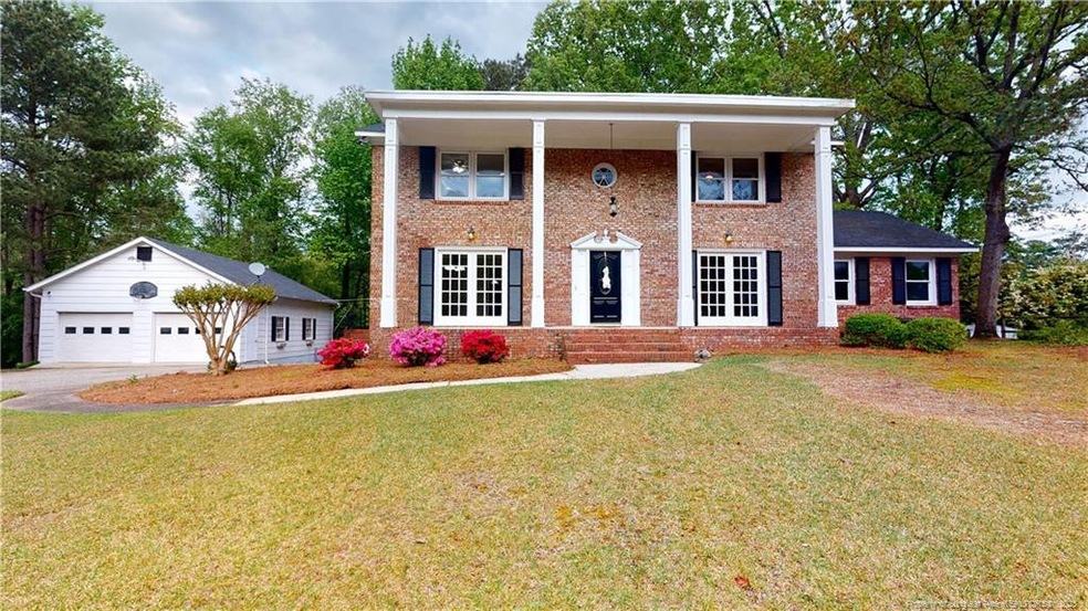 327 Colinwood Dr, Fayetteville, NC 28303 - photo 1