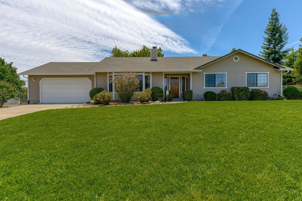 FRONT ELEVATION & LANDSCAPE