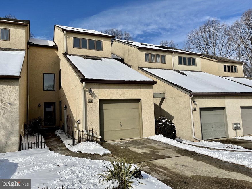 23 Falcon Ct, Wilmington, DE 19808 - photo 1