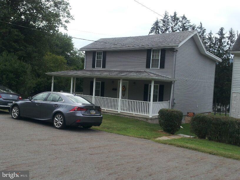 618 W Broad St, Williamstown, PA 17098 - photo 1