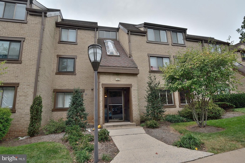1625 Parkcrest Cir unit 101, Reston, VA 20190 - photo 1