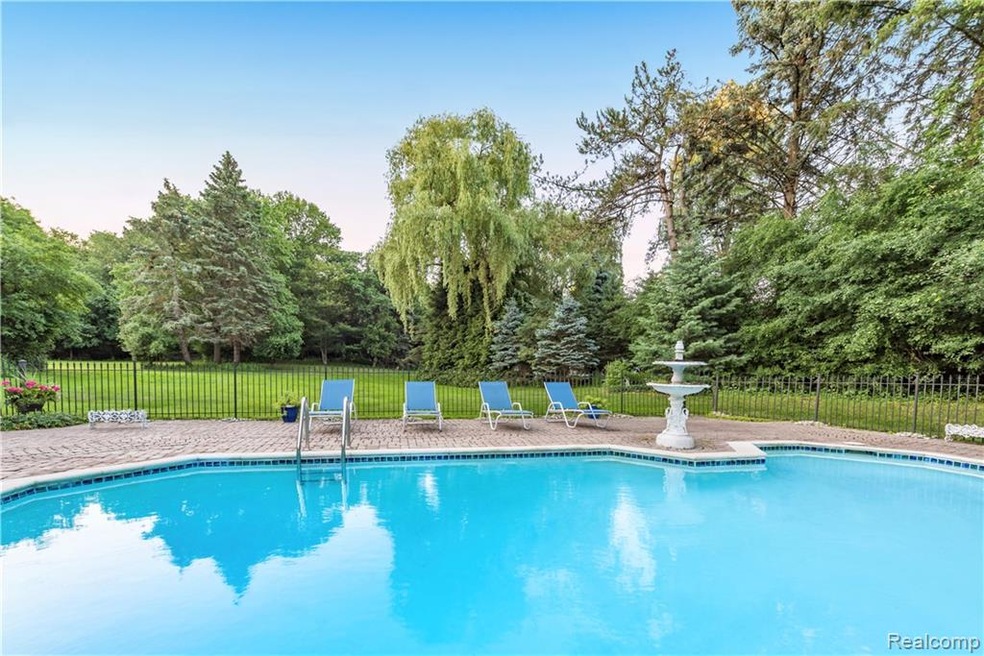 Amazing Opportunity In One Of Bloomfield Hills Mos