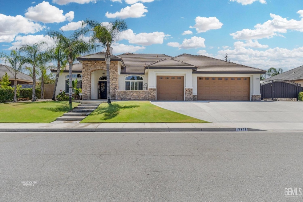 15357 Chateau Montelena Dr, Bakersfield, CA 93314 - photo 1