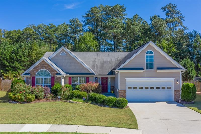 801 Rock Elm Dr, Auburn, GA 30011 - photo 1