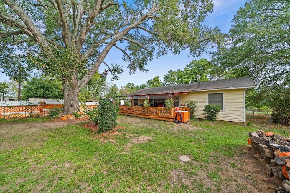 10497 County Road 272, Tyler, TX 75707 - photo 1