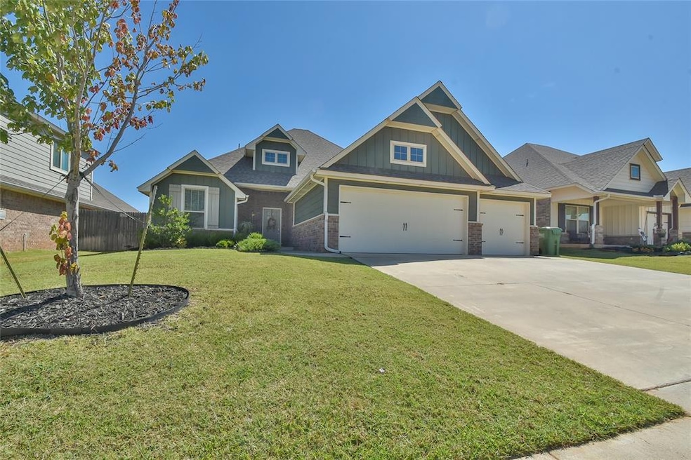 613 Side Track Rd, Yukon, OK 73099 - photo 1