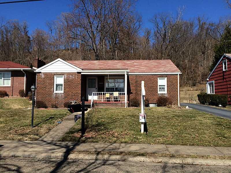 1249 Virginia Ave, Midland, PA 15059 - photo 1