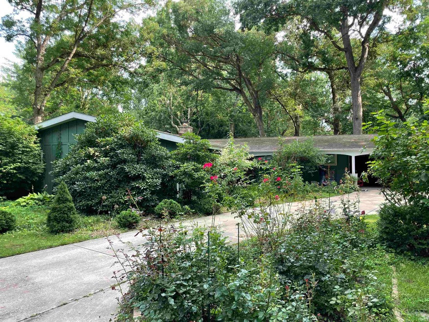 19126 Summers Dr, South Bend, IN 46637 - photo 1