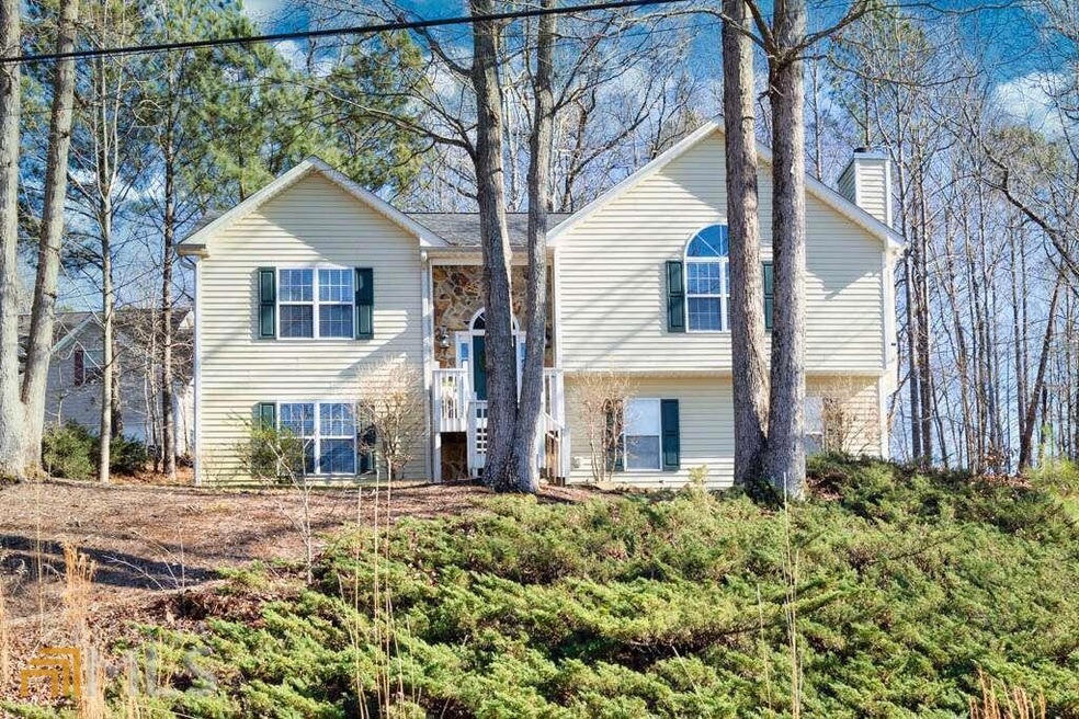 4663 Fox Forrest Dr, Flowery Branch, GA 30542 - photo 1