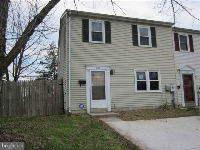 600 Fairlawn Ave, Laurel, MD 20707 - photo 1