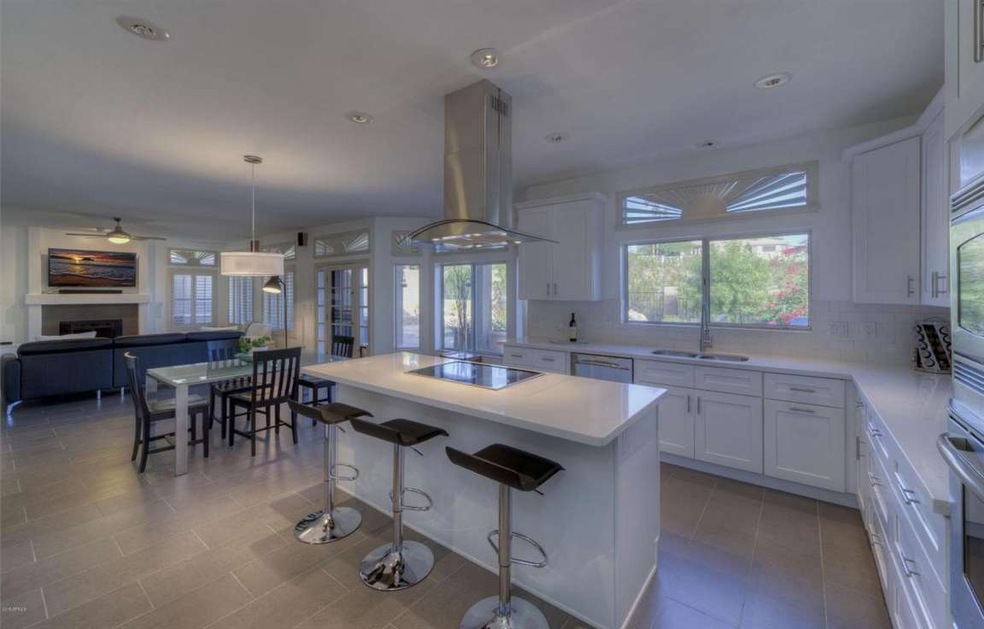 014_Kitchen - Family Room