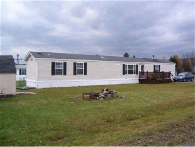 24 Bryant St, Stewartstown, NH 03576 - photo 1