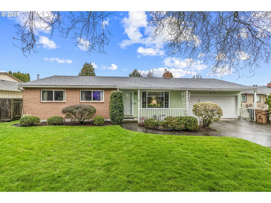 2711 Taylor Ave, Longview, WA 98632 - photo 1