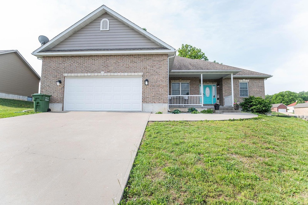 308 Traci Dawn, Rolla, MO 65401 - photo 1