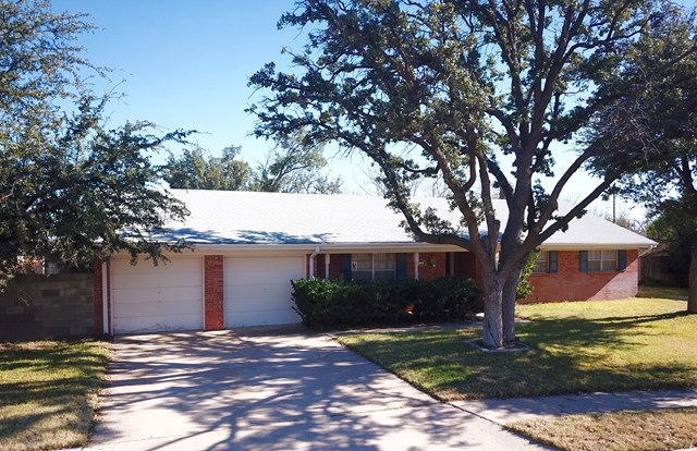 3301 Stewart Ave, Midland, TX 79707 - photo 1