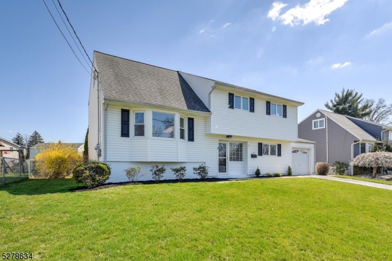 117 Woodland Ave S, Middlesex, NJ 08846 - photo 1