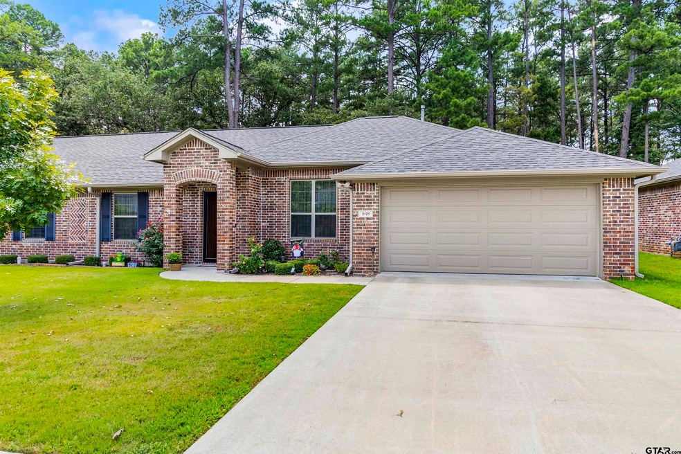 5121 Shiloh Village Dr, Tyler, TX 75703 - photo 1