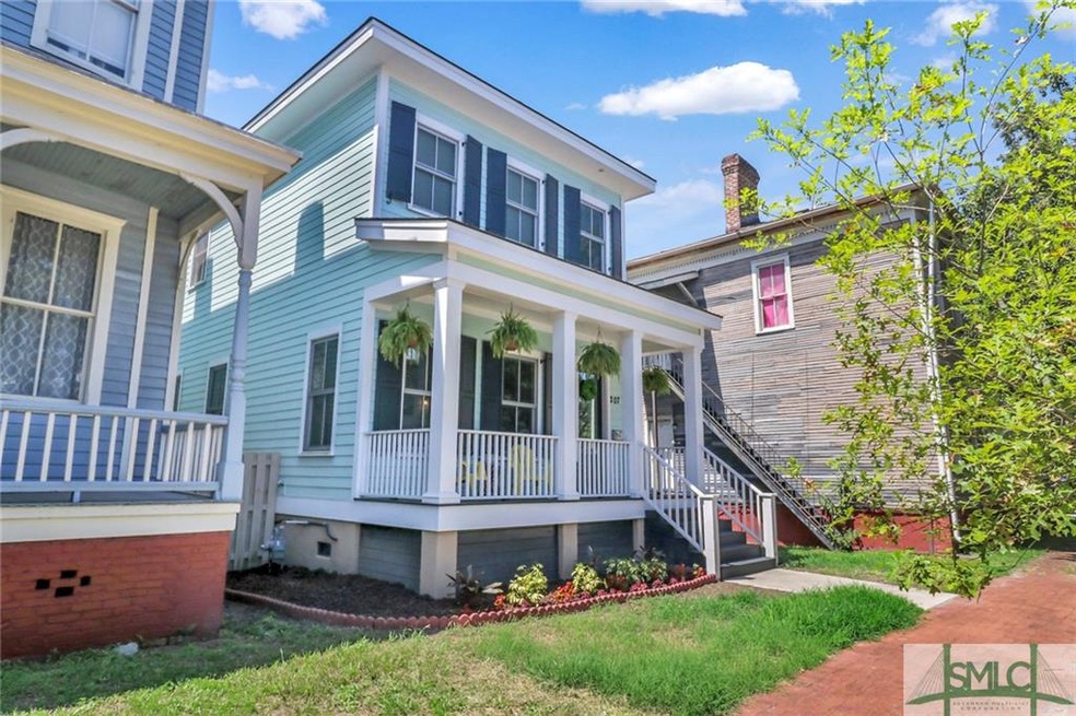207 E Anderson St, Savannah, GA 31401 - photo 1
