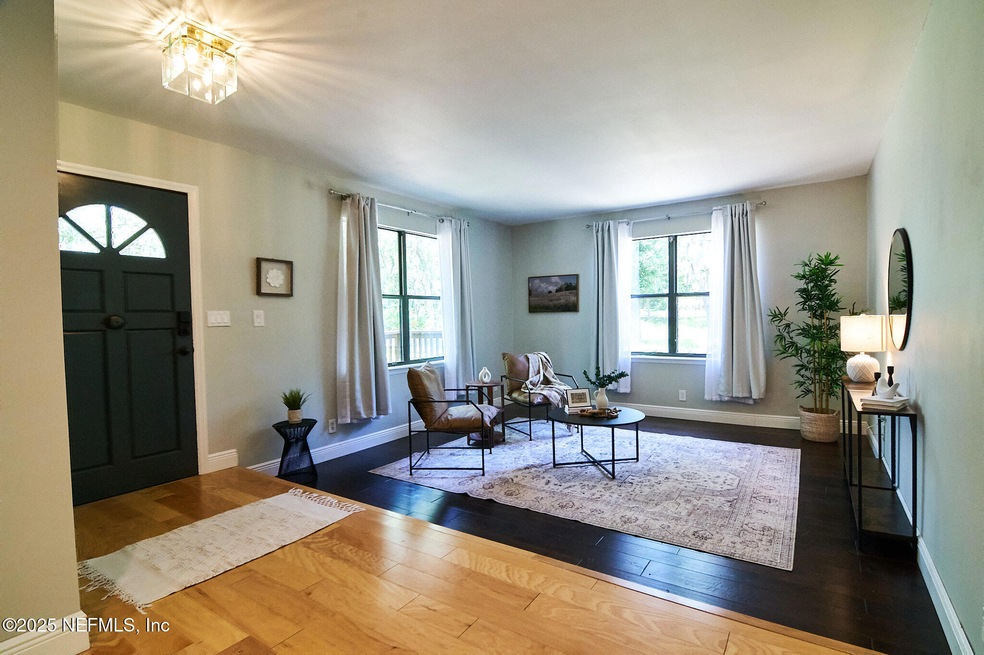 703CameliaTrail-AmyHouse32020