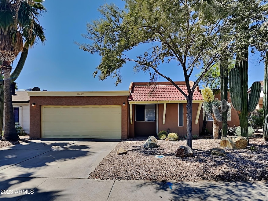 19622 N 6th Place, Phoenix, AZ 85024 - photo 1