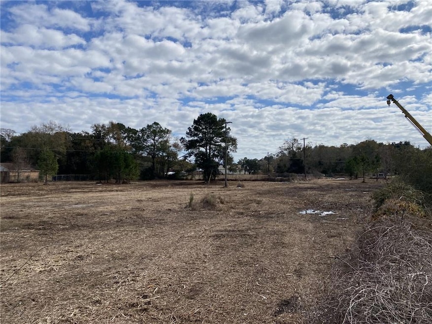 8840 Shell Belt Rd, Bayou La Batre, AL 36509 - photo 1