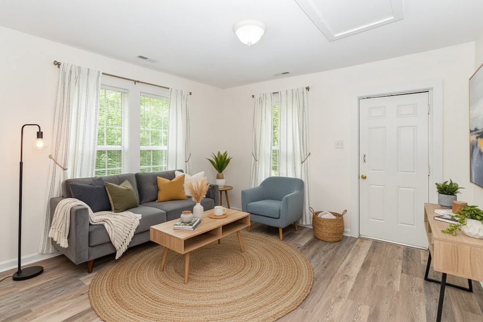 1018 Bridge St, Columbia, TN 38401 - photo 1