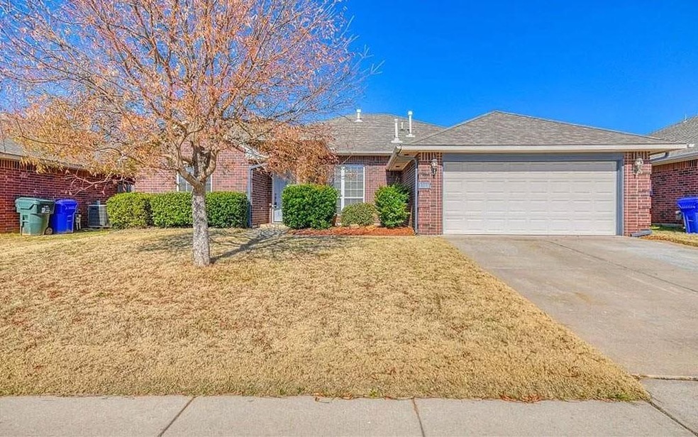 1109 Falco Concolor Dr, Norman, OK 73072 - photo 1