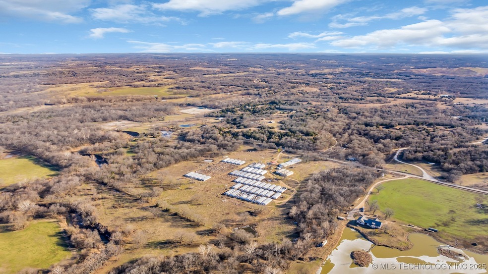 1416 Smokey Ridge Rd, Ardmore, OK 73401 - photo 1