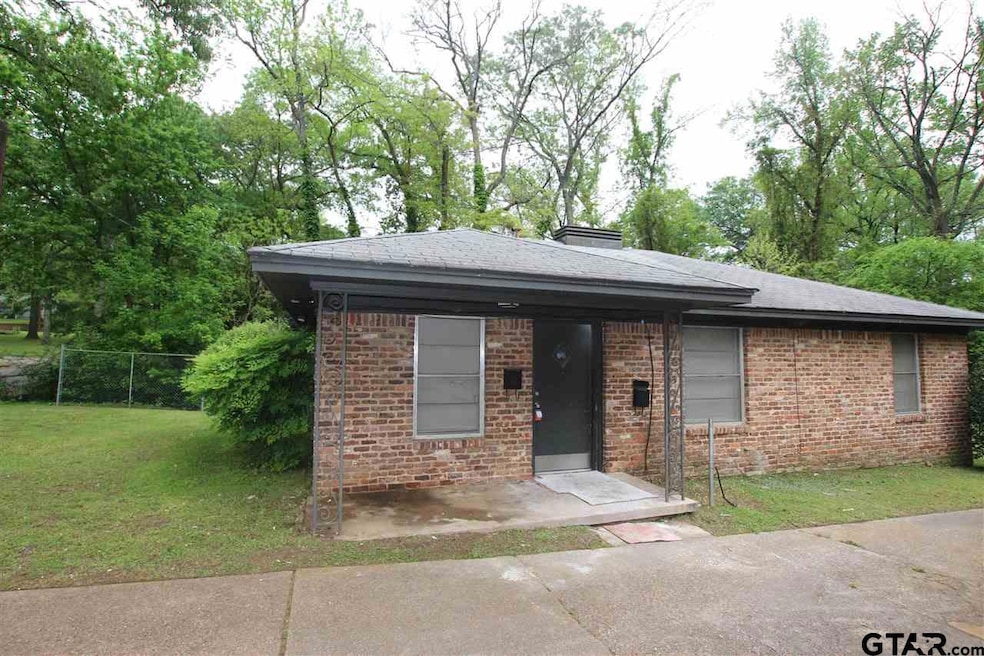 435 435 E Hudson, Tyler, TX 75701 - photo 1