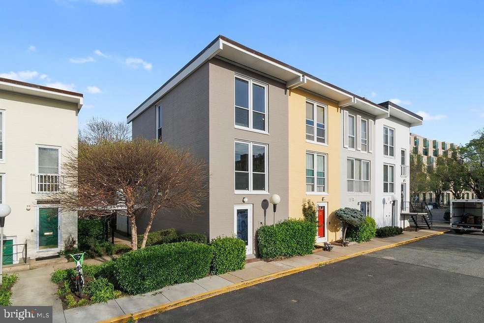 701 Delaware Ave SW unit 111, Washington, DC 20024 - photo 1