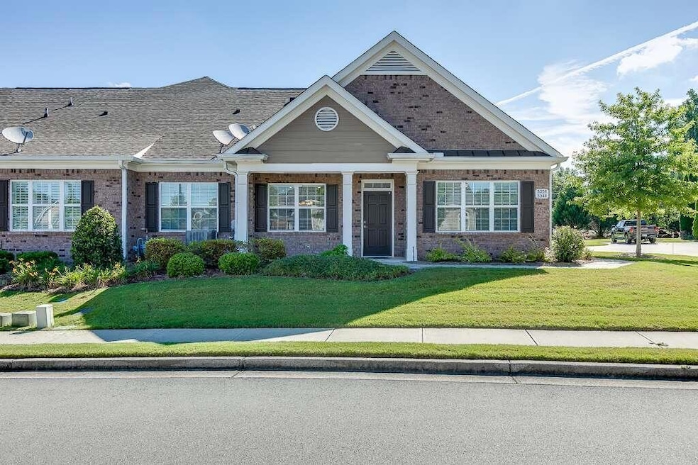 3341 Lindenridge Dr, Buford, GA 30519 - photo 1