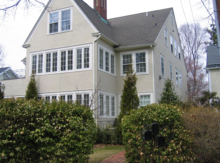 65 Orchard Place unit 1, Greenwich, CT 06830 - photo 1