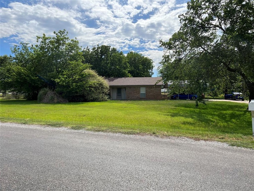 238 Littlebrook Rd, Joshua, TX 76058 - photo 1
