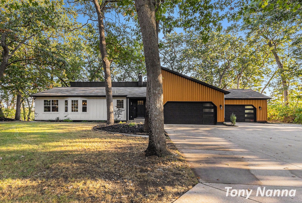 15060 Mercury Dr, Grand Haven, MI 49417 - photo 1