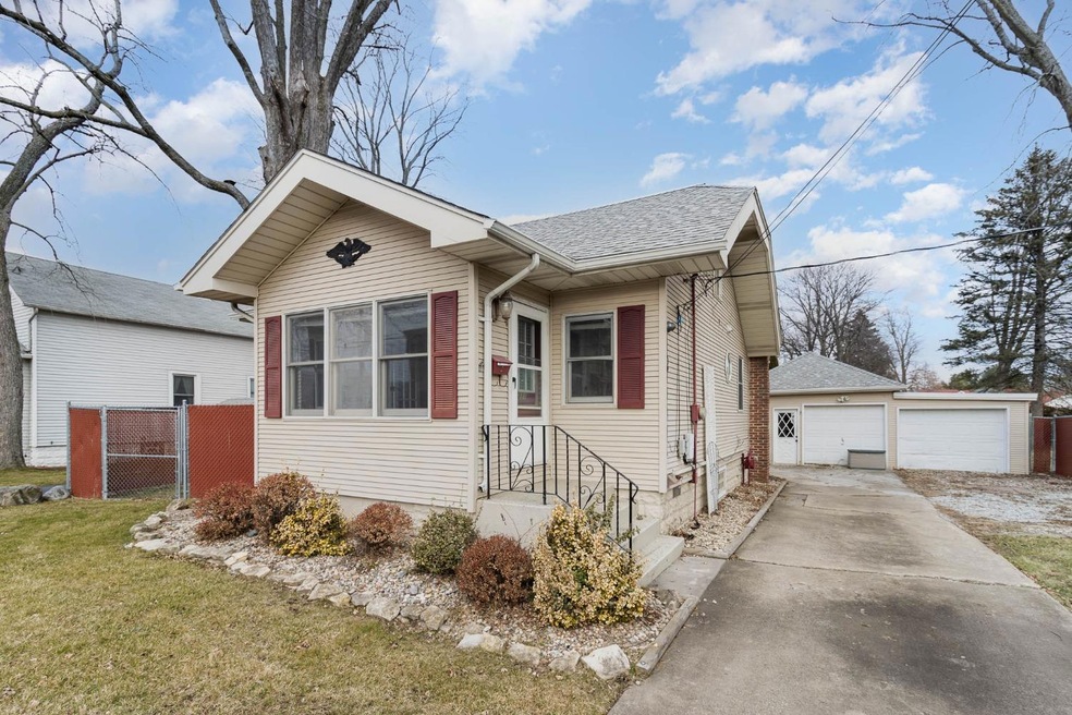 221 Fagen St, Dyer, IN 46311 - photo 1